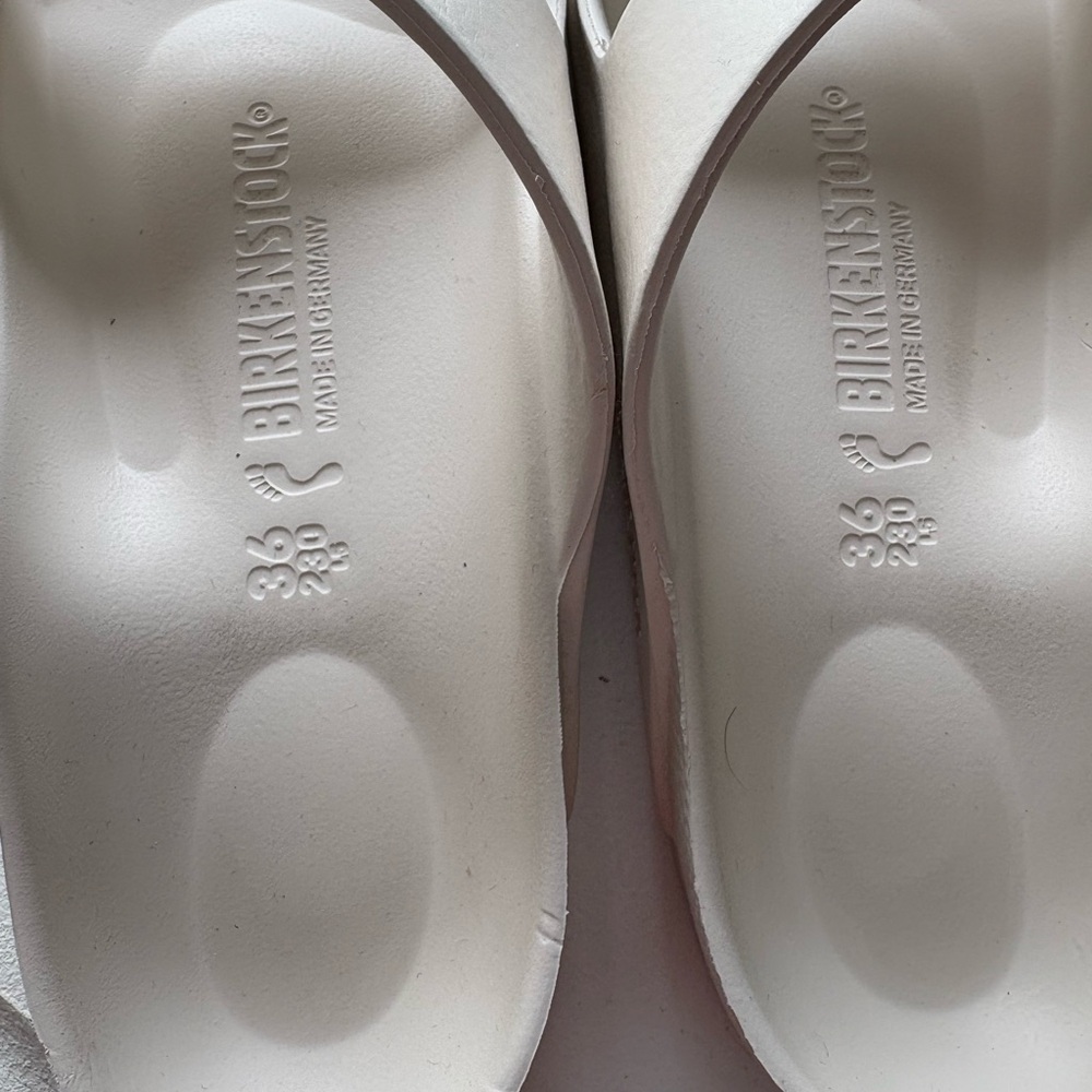 Birkenstock Cream Sandals - Picture 4 of 4